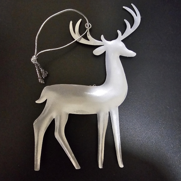 11 pcs, Christmas Ornaments, Deer with full rack of antlers! Silver Matte Finish - Picture 3 of 3